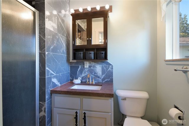 23116 80th Place W, Edmonds, WA 98026