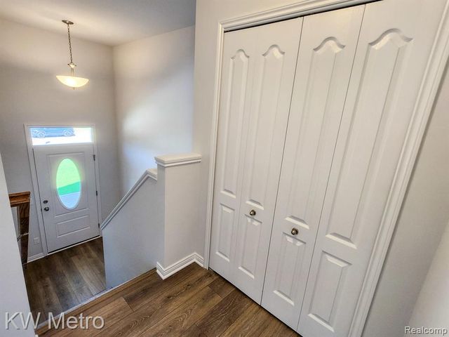 170 Whispering Pines Drive 36, Fenton, MI 48430