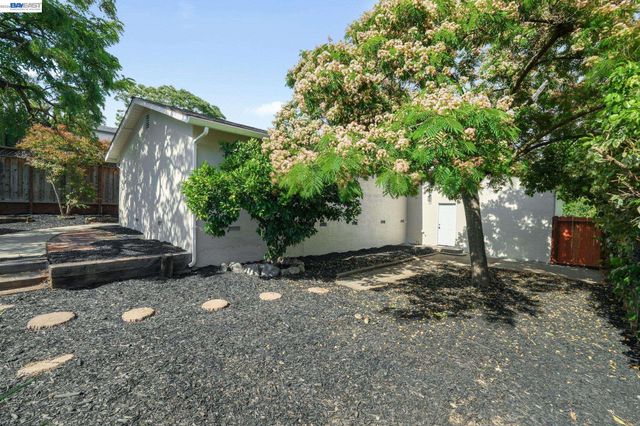 116 Terra Ln, Pacheco, CA 94553