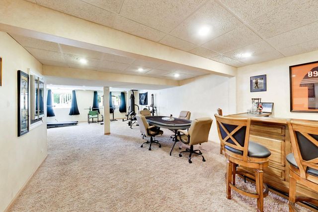 4840 Bordeaux Drive, Lake In The Hills, IL 60156