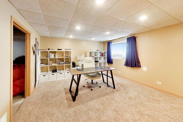 4840 Bordeaux Drive, Lake In The Hills, IL 60156