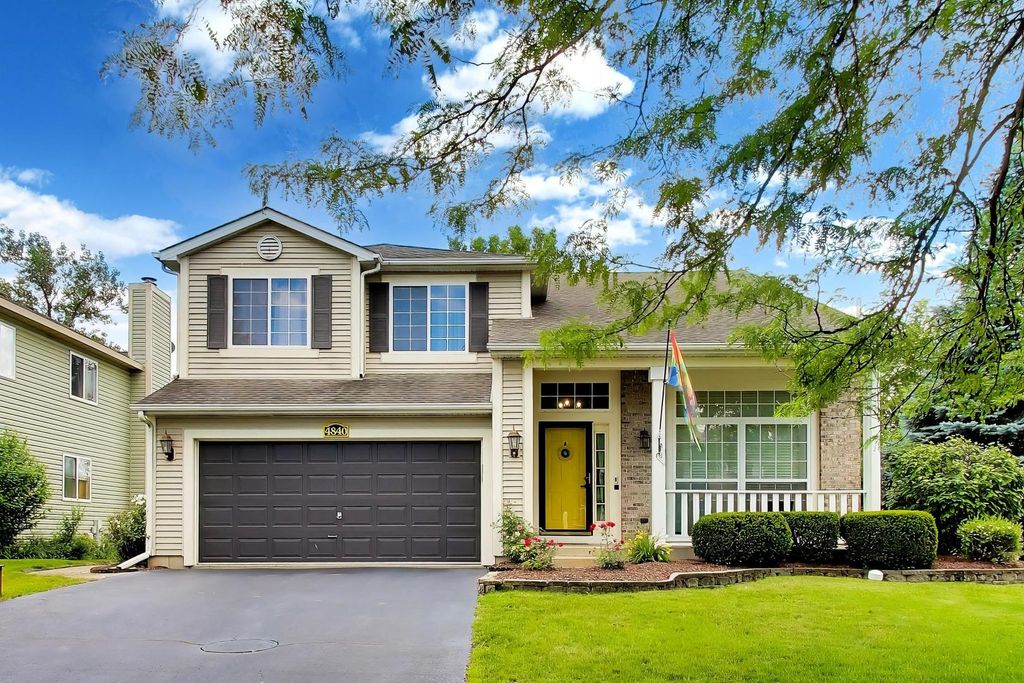 4840 Bordeaux Drive, Lake In The Hills, IL 60156