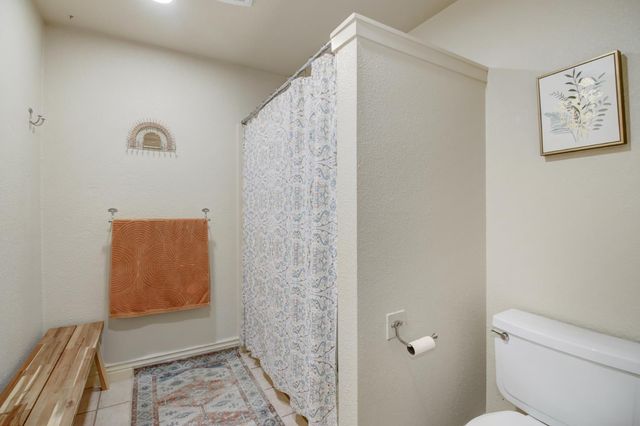 2240 Boyer Dr, Carmichael, CA 95608