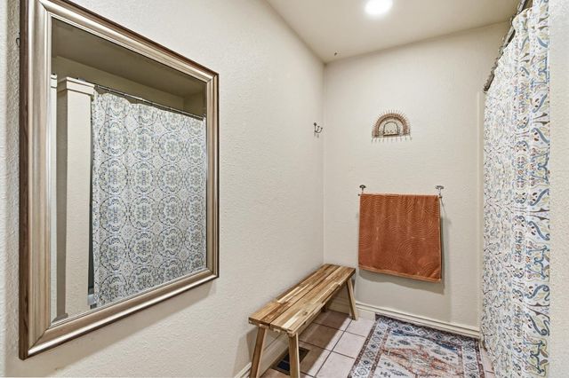 2240 Boyer Dr, Carmichael, CA 95608