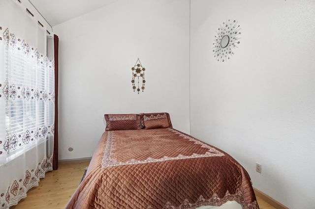 2240 Boyer Dr, Carmichael, CA 95608