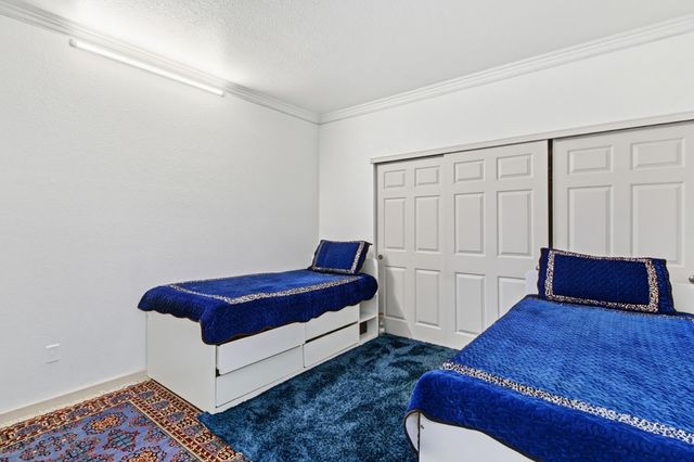 2240 Boyer Dr, Carmichael, CA 95608