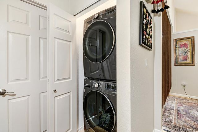 2240 Boyer Dr, Carmichael, CA 95608