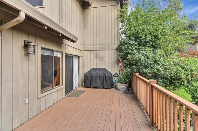 2240 Boyer Dr, Carmichael, CA 95608