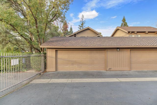 2240 Boyer Dr, Carmichael, CA 95608