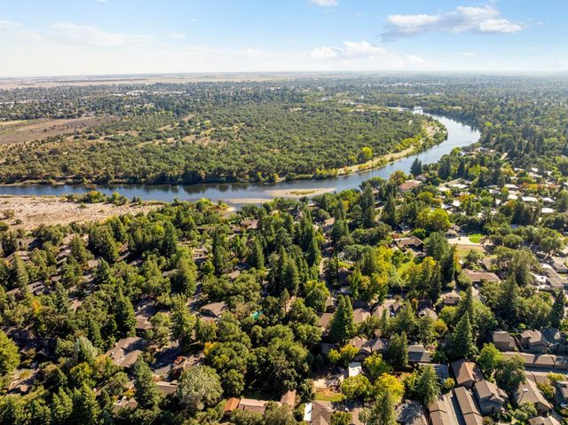 2240 Boyer Dr, Carmichael, CA 95608