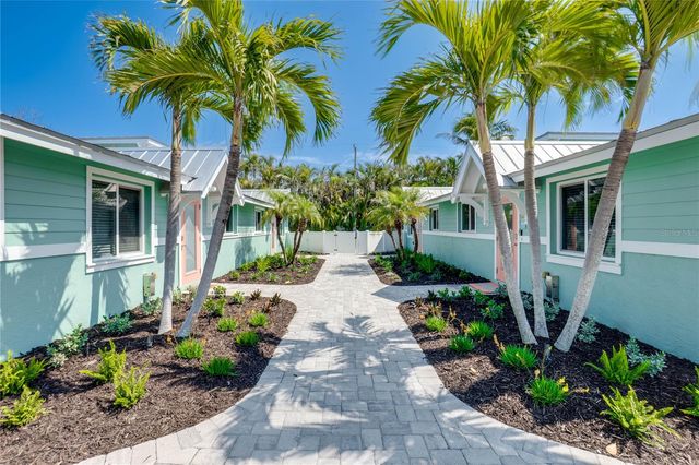 3009 AVENUE E A, Bradenton Beach, FL 34217