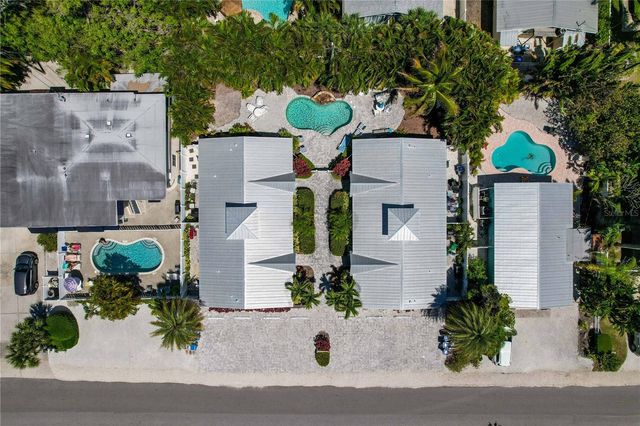 3009 AVENUE E A, Bradenton Beach, FL 34217
