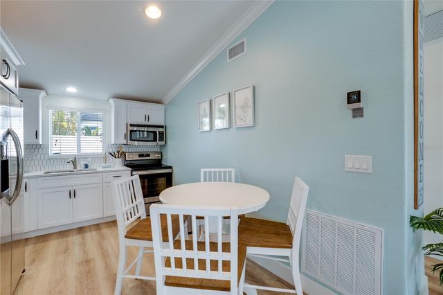3009 AVENUE E A, Bradenton Beach, FL 34217