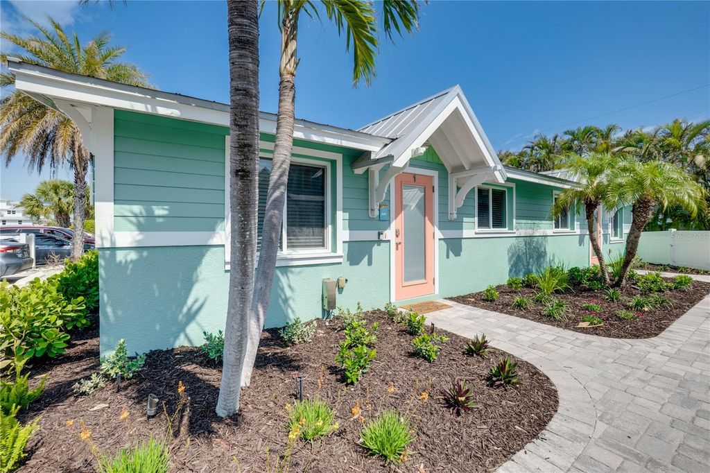 3009 AVENUE E A, Bradenton Beach, FL 34217