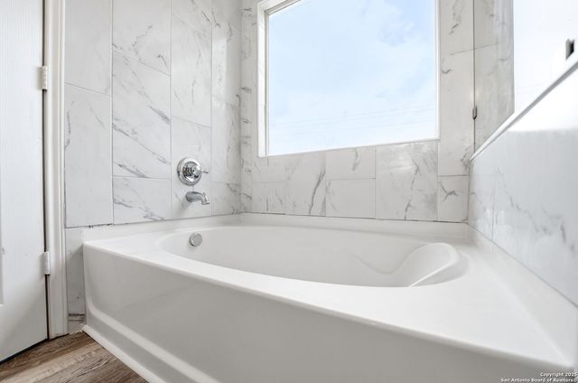 10335 Royal Estate, San Antonio, TX 78245