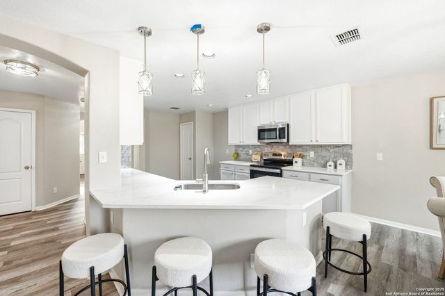 10335 Royal Estate, San Antonio, TX 78245