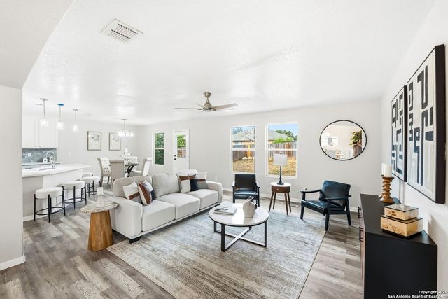 10335 Royal Estate, San Antonio, TX 78245