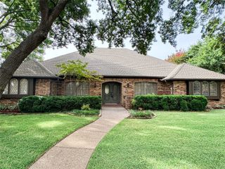 1912 Deerfield Drive, Plano, TX 75023