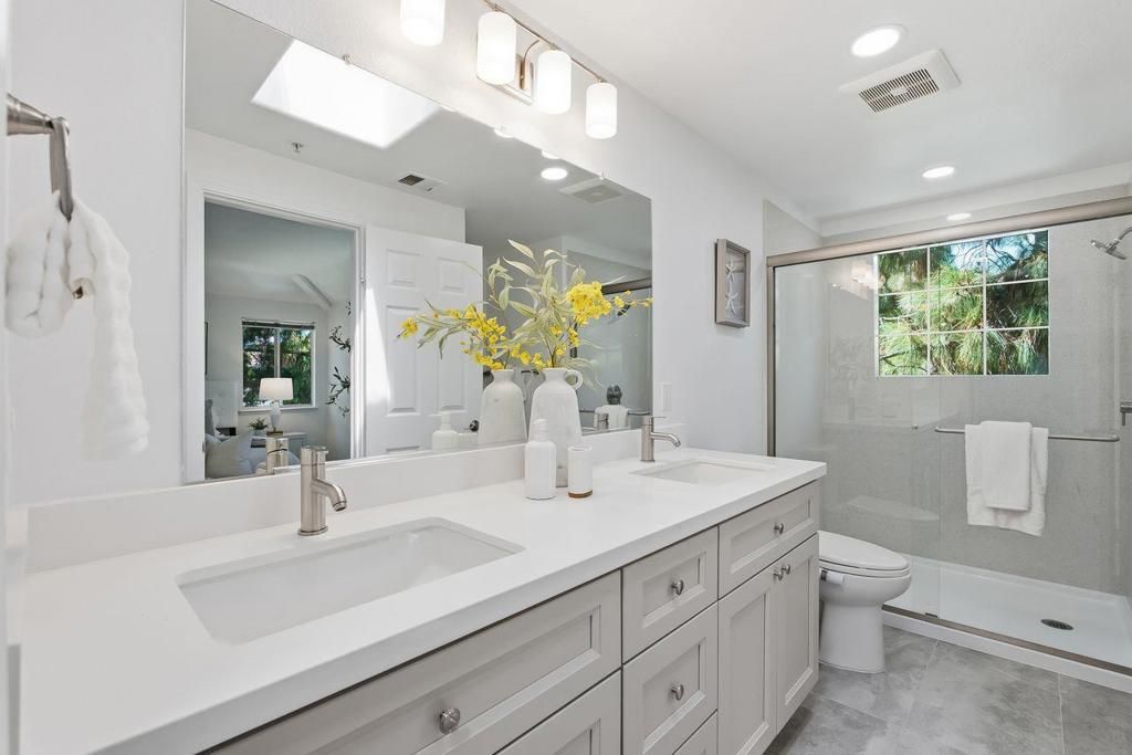Image 15 of property listing at 1306 Tea Rose Circle, San Jose, CA 95131