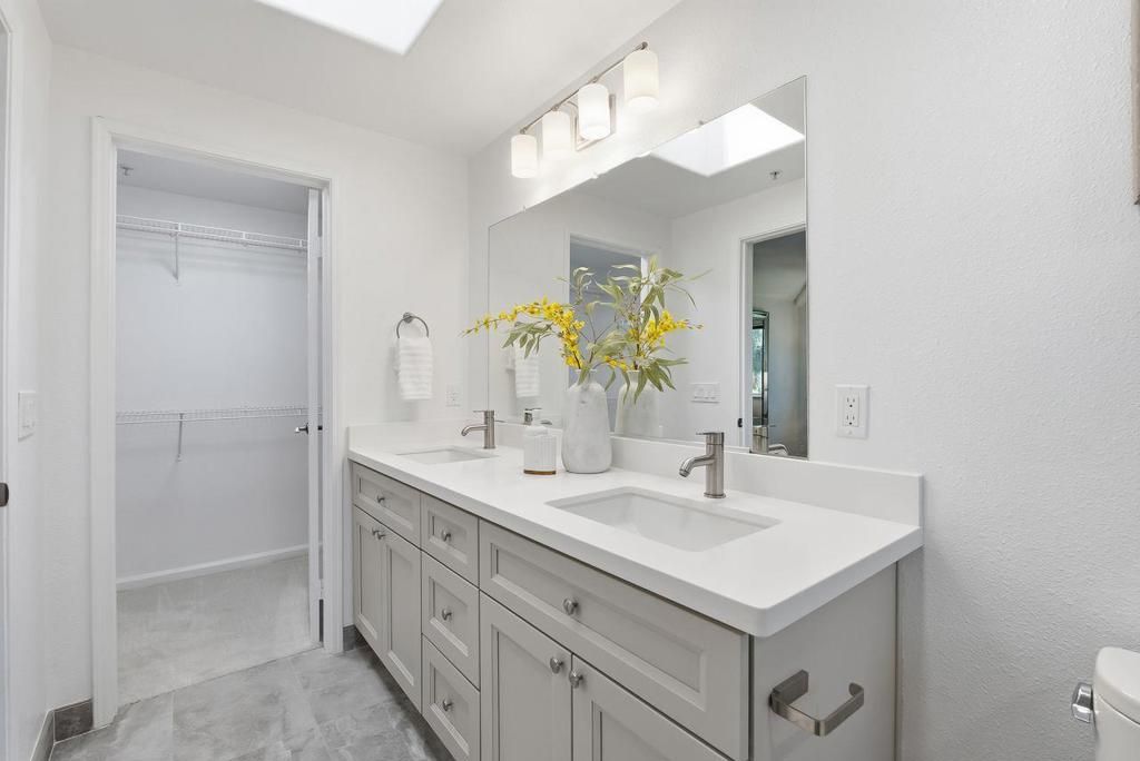 Image 16 of property listing at 1306 Tea Rose Circle, San Jose, CA 95131