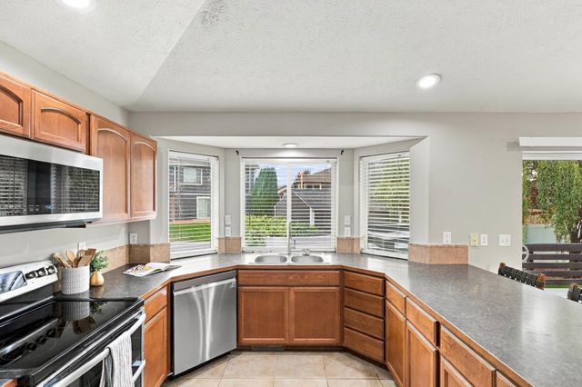 1708 E Houghton Ct, Spokane, WA 99217