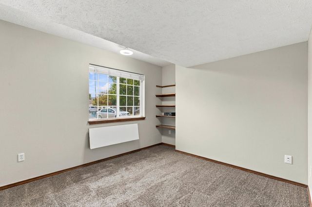 1708 E Houghton Ct, Spokane, WA 99217