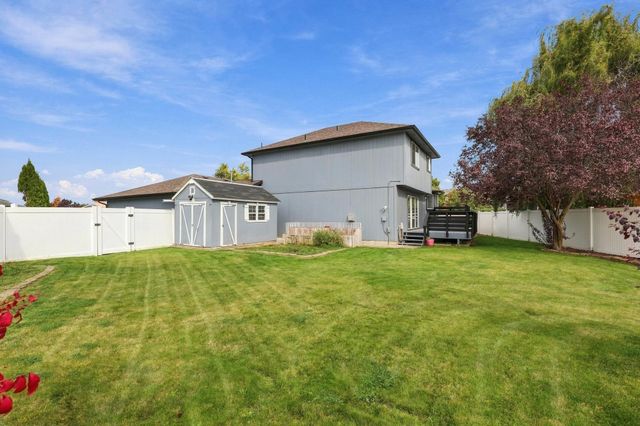 1708 E Houghton Ct, Spokane, WA 99217
