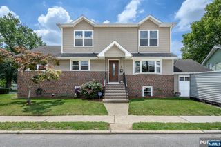 1 Veprek Lane, Hackensack, NJ 07606