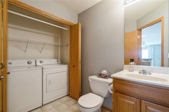 2124 49th Street, Marion, IA 52302