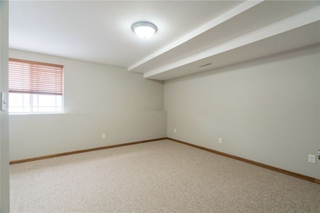 2124 49th Street, Marion, IA 52302