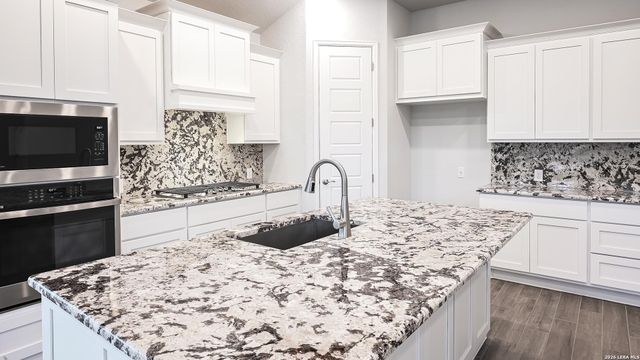 3645 Agarita Pass, Bulverde, TX 78163