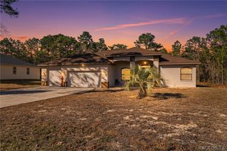2 Pagoda Court W, Homosassa, FL 34446