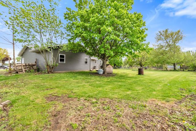 18098 Sunny Lane, Goshen, IN 46526