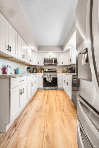 18098 Sunny Lane, Goshen, IN 46526