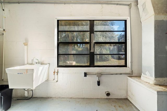 811 BILLSBOROUGH ROAD, Geneva, FL 32732