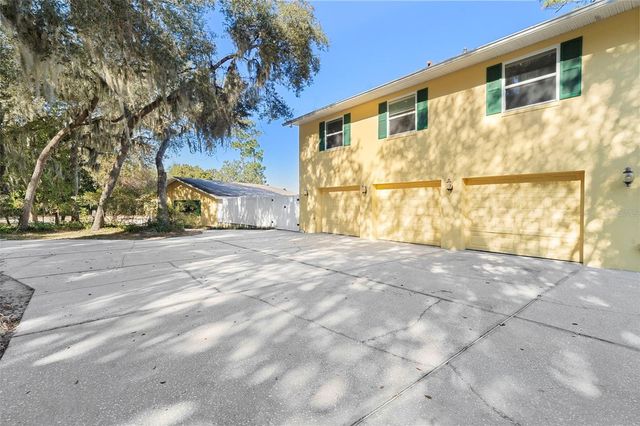 811 BILLSBOROUGH ROAD, Geneva, FL 32732