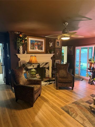 1650 Azteca Drive, Fort Worth, TX 76112