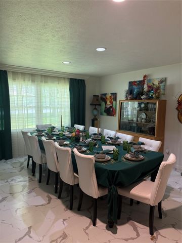 1650 Azteca Drive, Fort Worth, TX 76112