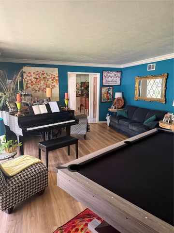 1650 Azteca Drive, Fort Worth, TX 76112