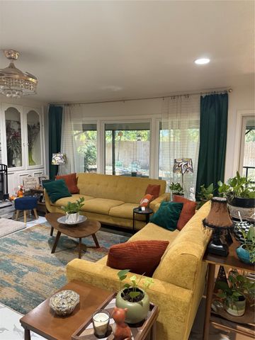 1650 Azteca Drive, Fort Worth, TX 76112