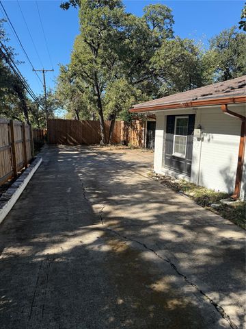 1650 Azteca Drive, Fort Worth, TX 76112