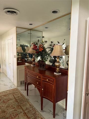 1650 Azteca Drive, Fort Worth, TX 76112