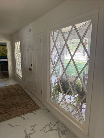 1650 Azteca Drive, Fort Worth, TX 76112