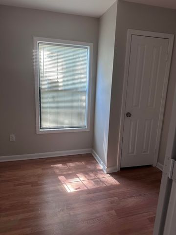 2498 VANDALE AVE, Memphis, TN 38108