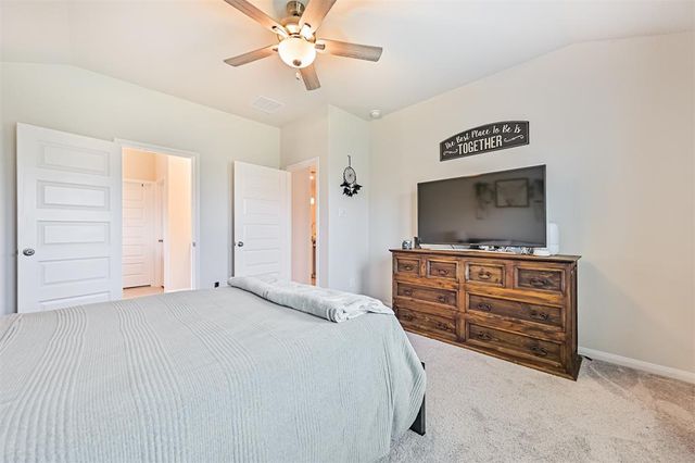 10409 Deussen Lane, Texas City, TX 77591