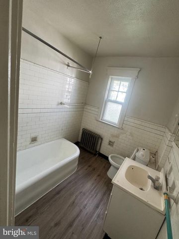 936 GREENWOOD AVE, Trenton, NJ 08609