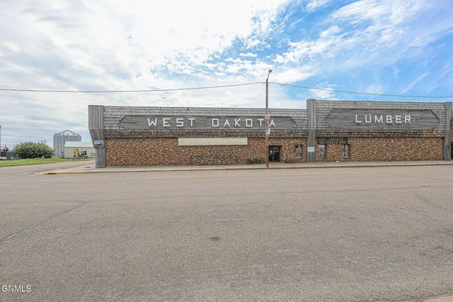 25 Main Street E, Hazen, ND 58545 property photo
