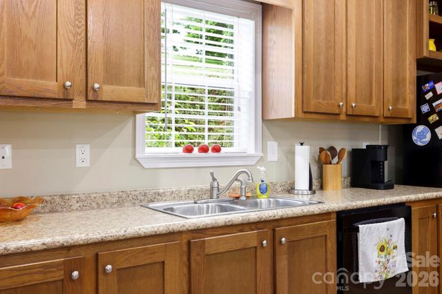135 Herron Cove Road, Weaverville, NC 28787