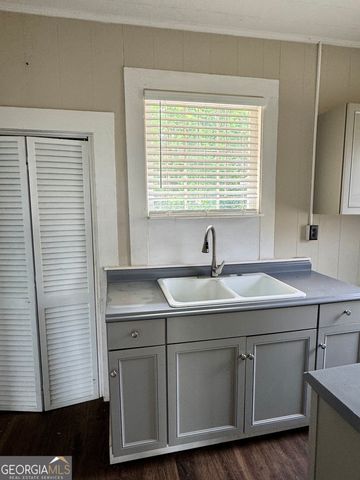 1020 Adams Street, Macon, GA 31201