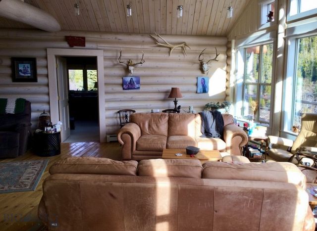 3835 Goose Creek Road, Bozeman, MT 59715